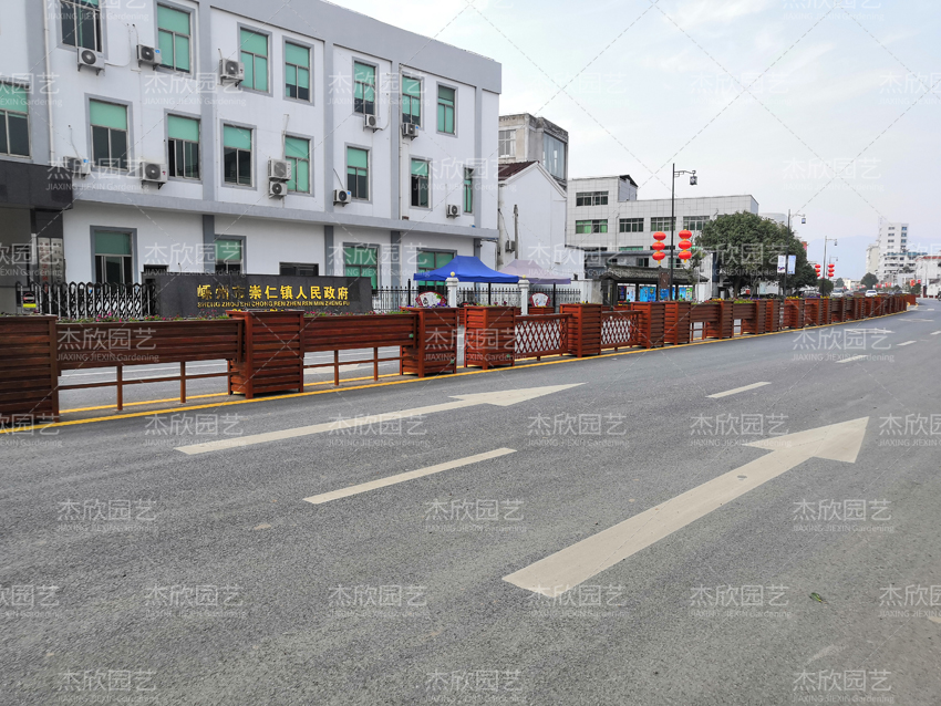 道路花箱護(hù)欄尺寸多少？選什么顏色好看？