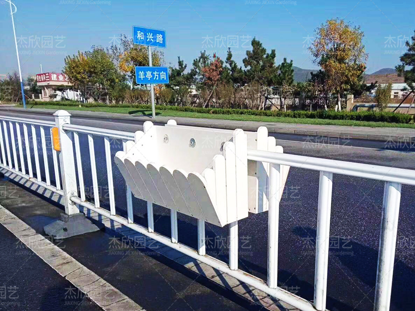 花箱式護欄裝飾效果怎么樣？